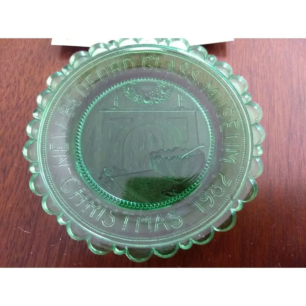 Pairpoint CHRISTMAS RODMAN PARLOR FIREPLACE 1982 New Bedford‎ Museum Cup Plate